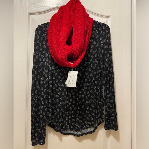 New York & Company Red Infinity Scarf; New with tag - Picture 2 of 3